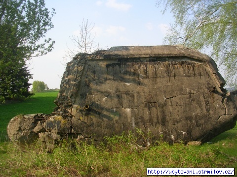 Bunkr na pozemku připadajícímu k rekreačnímu objektu Vodní ráj