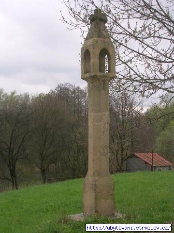 Gotická Boží muka u Strmilova směrem na Jeníkov