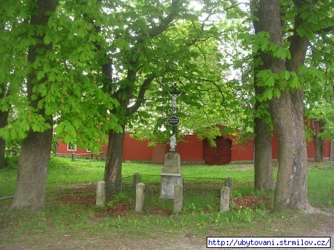 Kříž u Jalovčí směrem na Suchdol a Kunžak