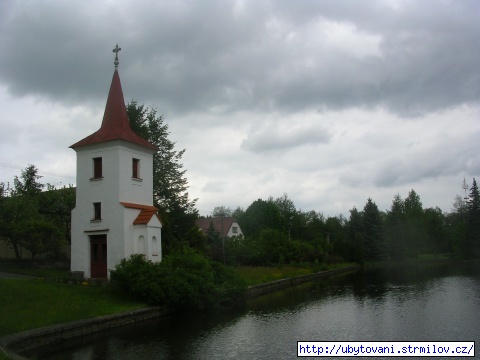 Kaplička v Mostech
