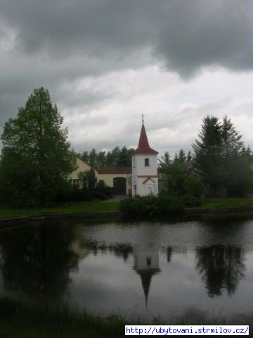 Kaplička v Mostech