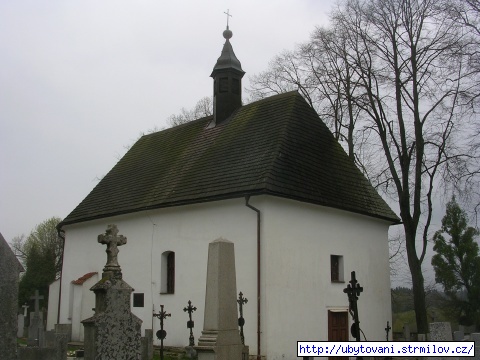 Románský kostel sv. Ondřeje na strmilovském hřbitově