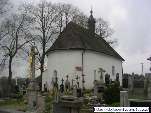 Románský kostel sv. Ondřeje na strmilovském hřbitově